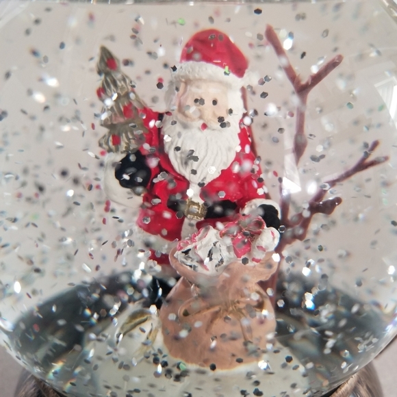 Santa Hurricane Lantern Glitter Water Spinner Christmas Water Globe Lamp…‎ - Picture 9 of 9